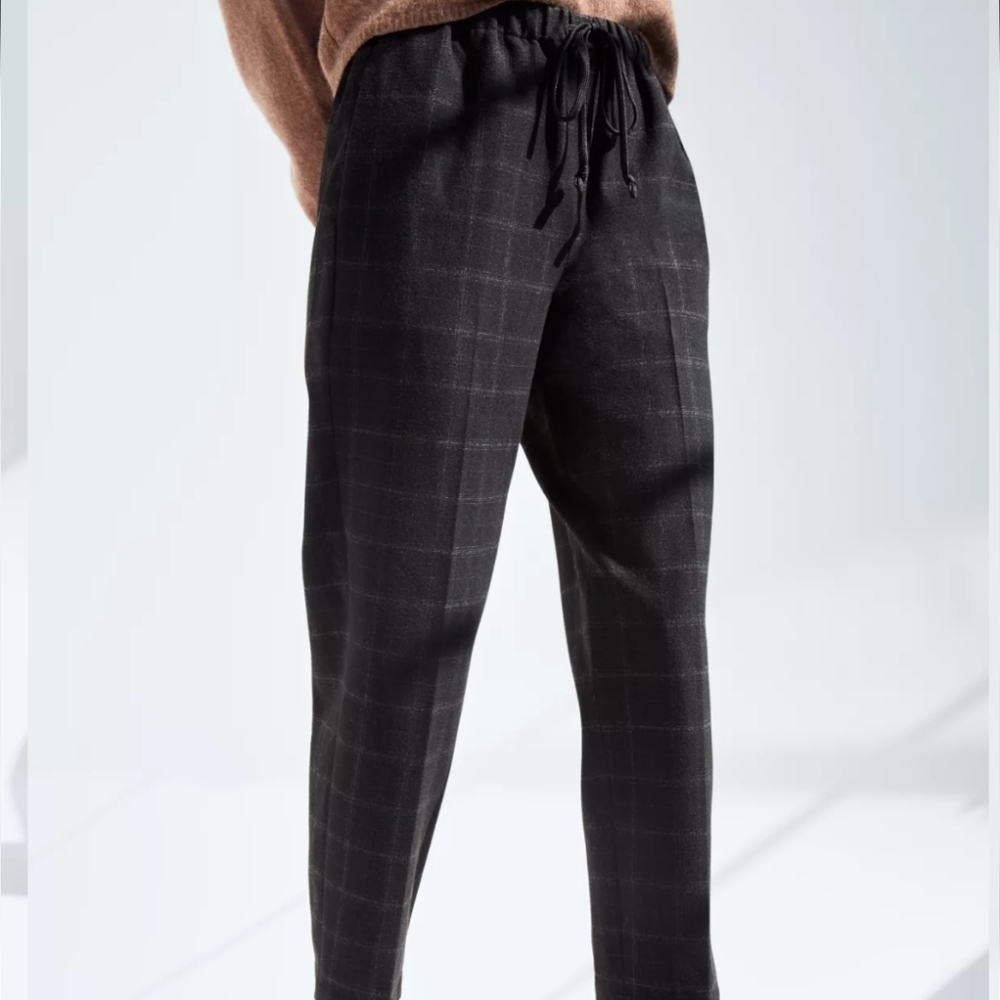 Aritzia Babaton Jimmy Pant in Black size XS ankle cropped - Picture 2 of 9